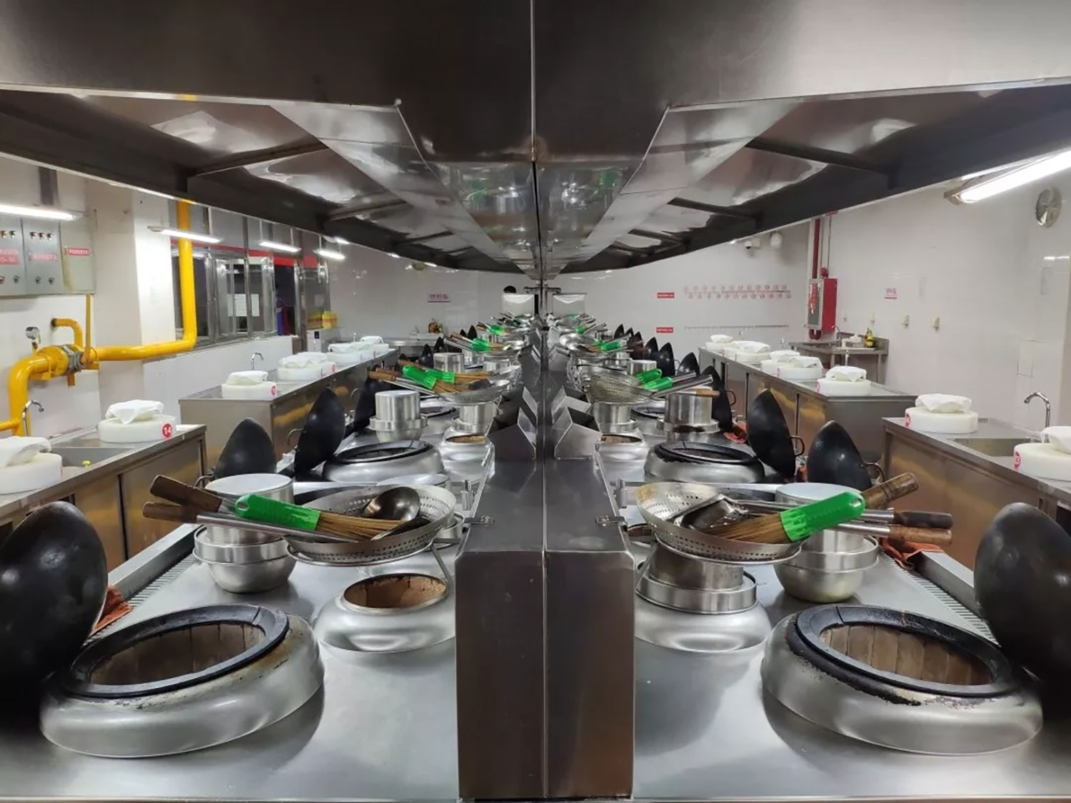 烹飪實(shí)訓(xùn)室