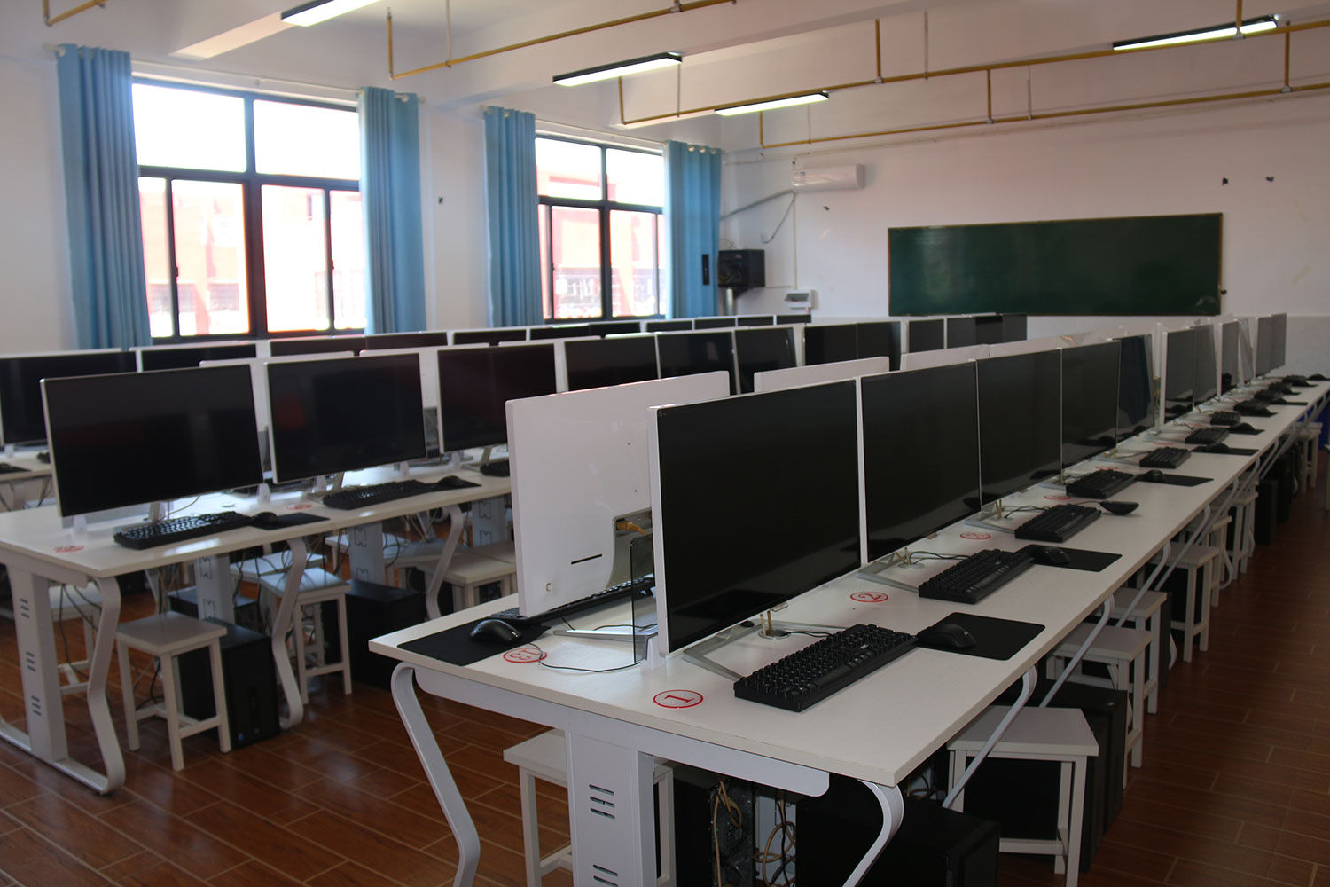 實(shí)訓(xùn)中心